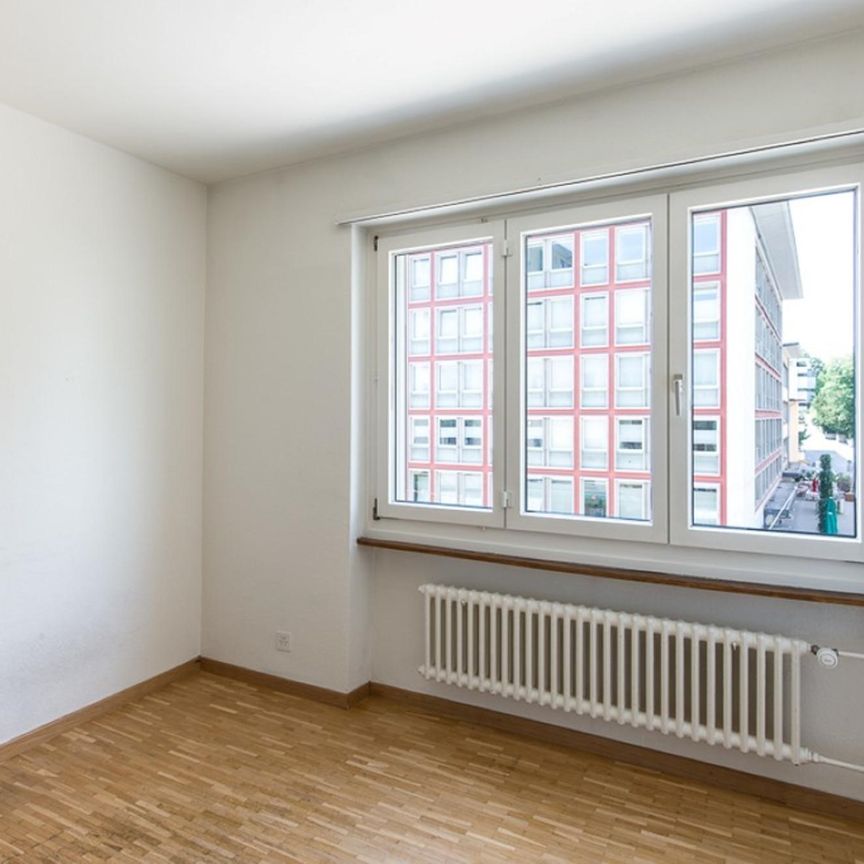 Grosszügige 3-Zimmerwohnung in attraktiver Innenstadt! - Photo 1