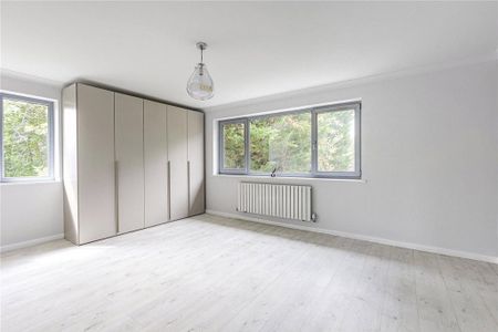 4 bedroom detached house to rent - Photo 3