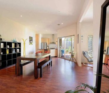 “WELL PRESENTED | FRESHLY PAINTED | GREAT LOCATION” - Photo 4