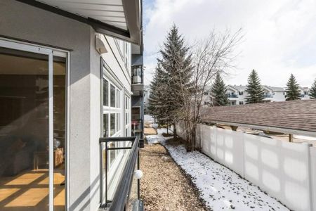 Discover Parkside Court Embrace The Perfect Location In Queen Mary Park. - Photo 5