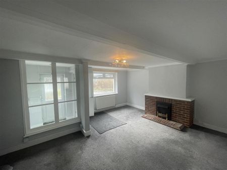 2 bedroom terraced house to rent - Photo 3