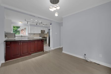 For Lease - 61 AMBLESIDE Drive, Brampton, Ontario - Photo 2