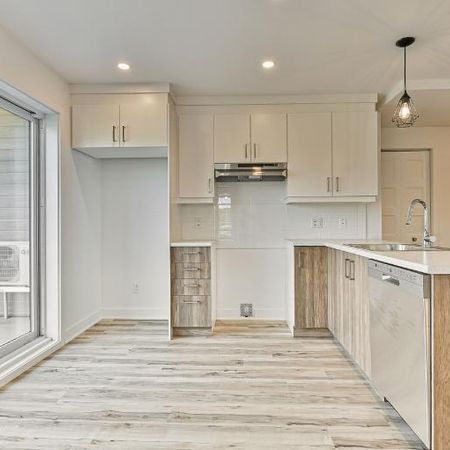 4 1/2 À LOUER- SAINT-LIN-LAURENTIDES - APPARTEMENT À LOUER - Photo 3