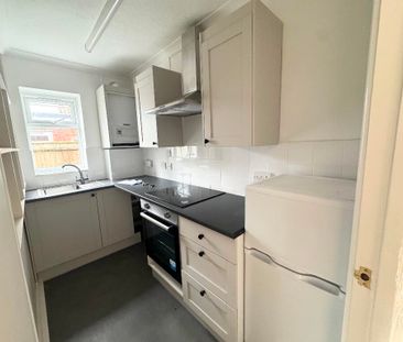 15 Rumbridge Street, 15 Rumbridge Street, Totton, Southampton - Photo 4