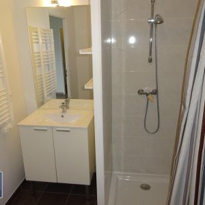 Location Appartement 2 pièces 39m² ISTRES 13800 - Photo 2