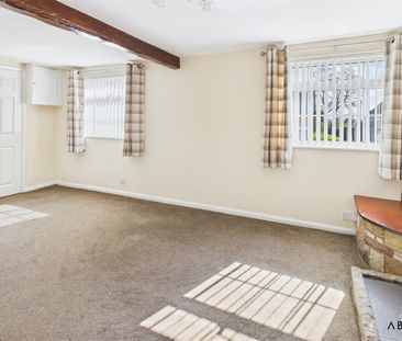 School House Lane, Abbots Bromley, Rugeley WS15 3BT - Photo 2