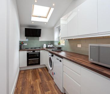 6 bedroom terraced house to rent - Photo 1