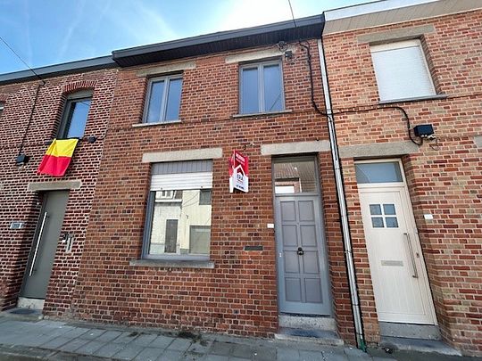 Vernieuwde woning met 2 slaapkamers - Photo 1