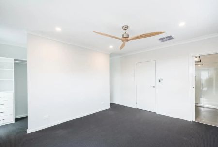 “Modern Marvel in Pretty Parkdale!” - Photo 3