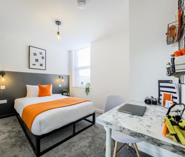 6 bedroom terraced house to rent - Photo 4