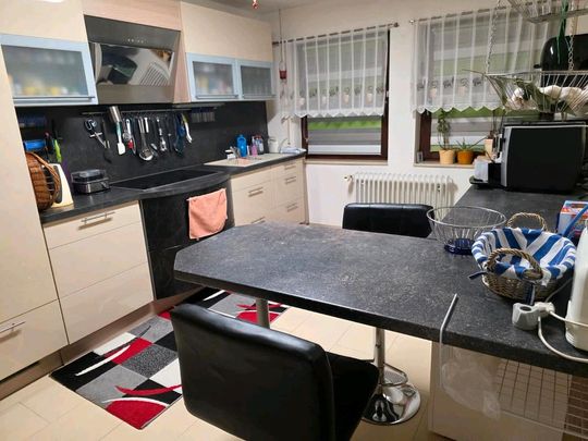 2 1/2 Zimmer Wohnung mit Terrasse - Photo 1