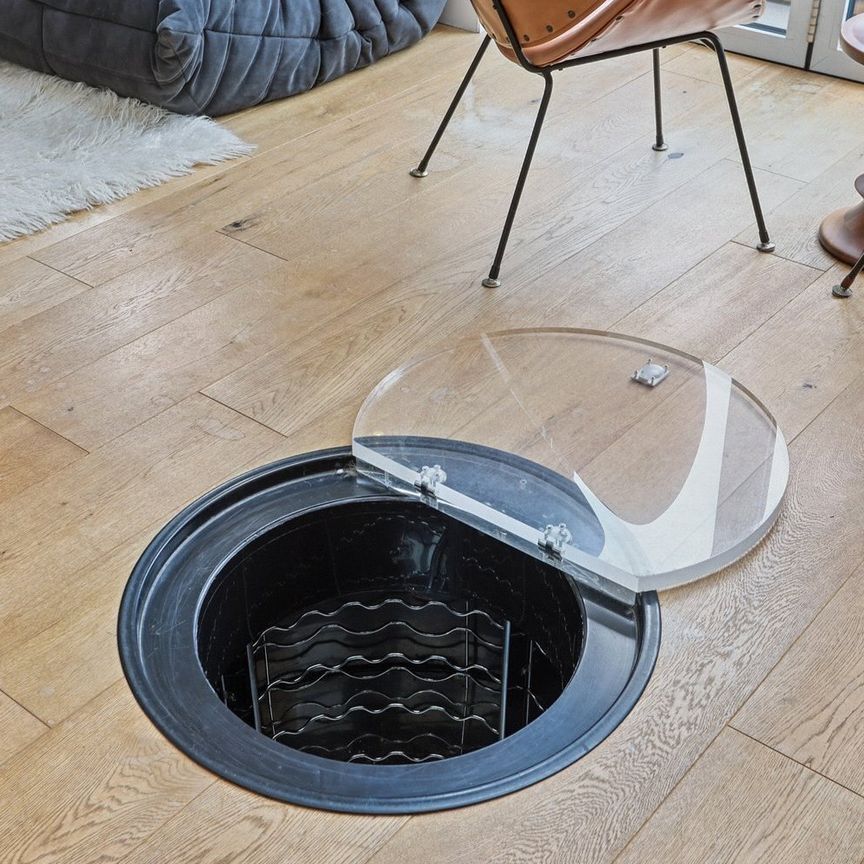 Long Lodge Drive, Walton-on-Thames, Surrey, KT12 - Photo 1