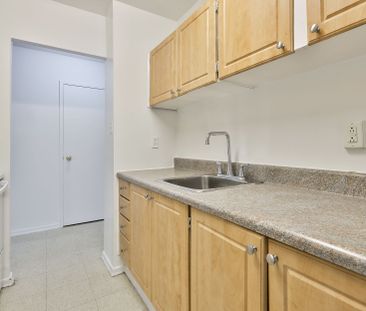 For Lease - 888 Glen Street Unit# 319, Oshawa, Ontario - Photo 2