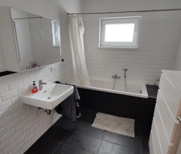 3 Zimmer 70 m² mit 2 Parkplätzen und Balkon - Moderne Mietwohnung i... - Foto 4