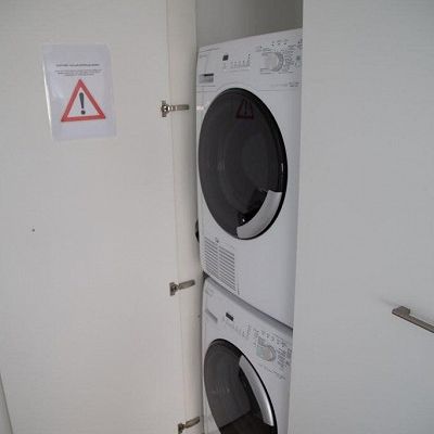 Moderne 3.5-Zimmer-Neubauwohnung an zentraler Lage - Foto 1