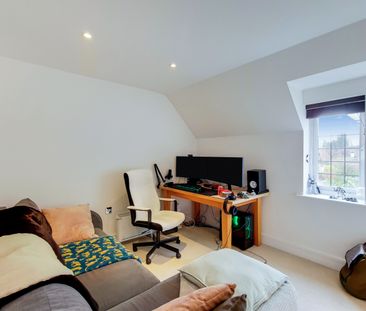 Camborne Road - Photo 3