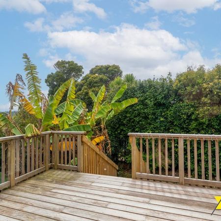 Welcome to this modern and spacious 4-bedroom, 1-bathroom home located at Birkdale. - Photo 3