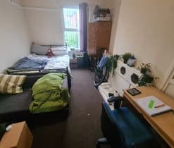 6 Bed - 33 Chestnut Avenue, Hyde Park, Leeds - LS6 1AZ - Student - Photo 6