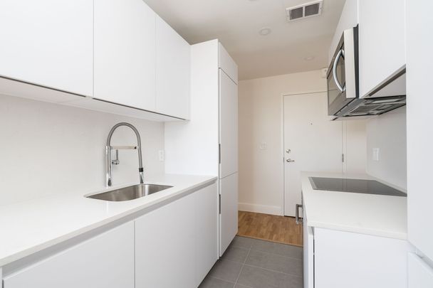 365 Eglinton Avenue East - Photo 1