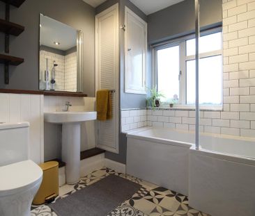 2 bedroom semi-detached house to rent - Photo 6