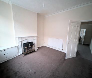 2 Beds - End of terrace house - - Photo 2