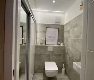 Exklusive Designerwohnung mit Garage im Herzen der Stadt - Vollmöbliert & All-Inclusive - Photo 2