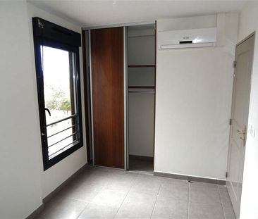 Location Appartement 3 pièces 62m² ST DENIS 97490 - Photo 2