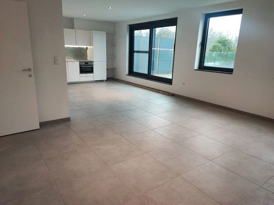 Leuk en modern 2 slaapkamer appartement gelegen te Olmen centrum ! - Photo 1