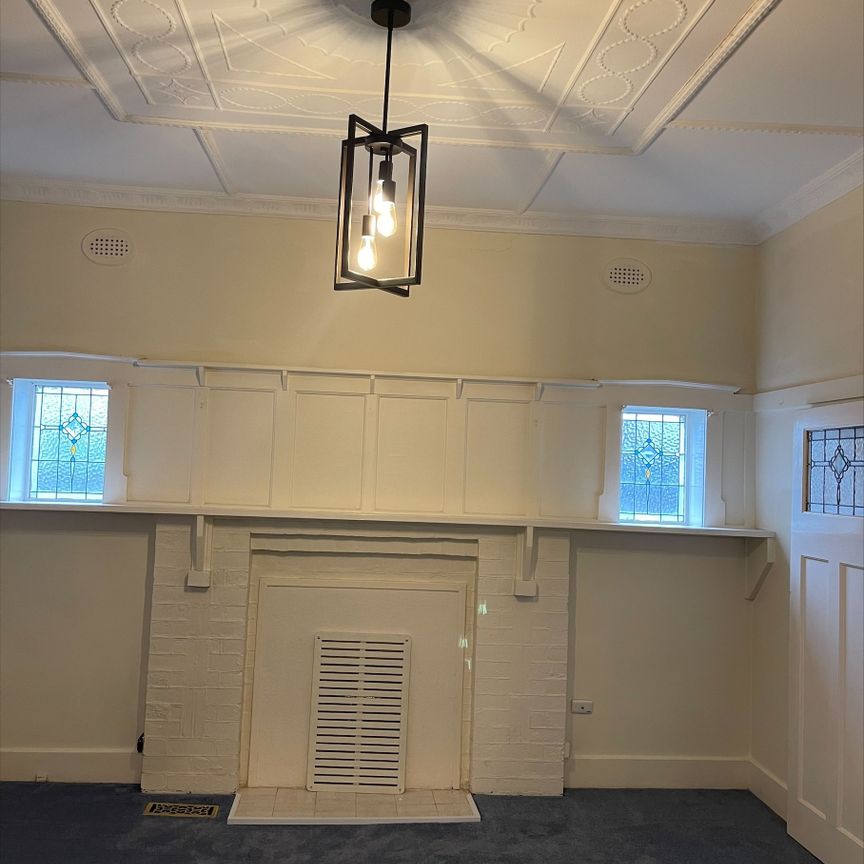 6 Hurstmon Street MALVERN EAST - Photo 1