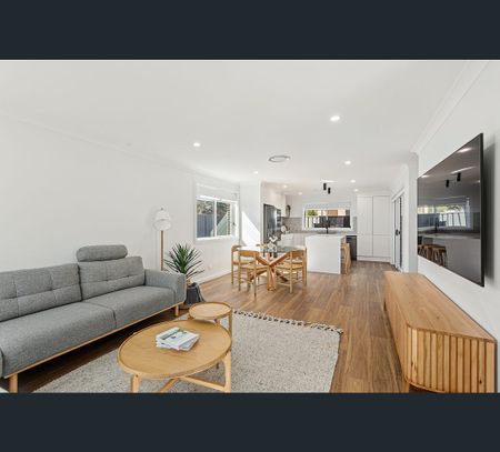 1/111 Robsons Rd, West Wollongong, NSW 2500 - Photo 2