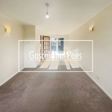 Brighton Hill, RG22 - Photo 4