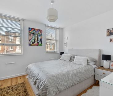 1 Bed Flat, Knightsbridge House, W4 - Photo 4
