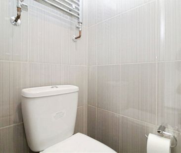 Midhurst Avenue, Croydon, CR0 3PS - Photo 6