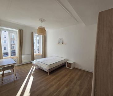 Location Appartement 5 pièces Meublé 99m² MARSEILLE 6ème - Photo 1