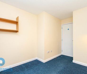 2 bed Apartment for Rent - Photo 6