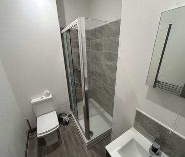 Dudley Road, Brierley Hill - Photo 1