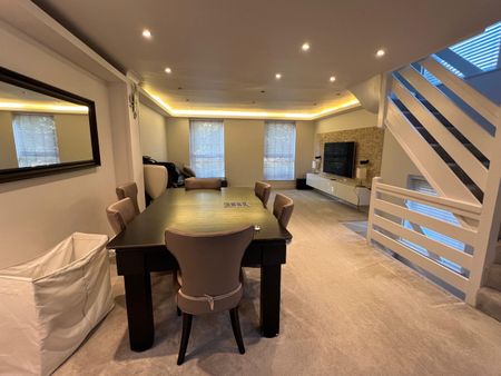 3 Bed End Terrace, Bray Crescent, SE16 - Photo 2