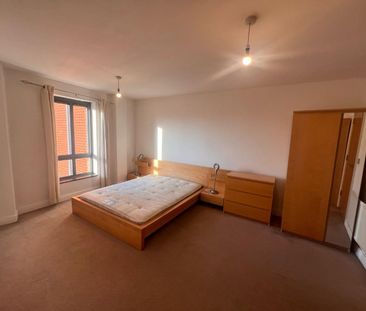 1 bedroom Flat To Let - Photo 4