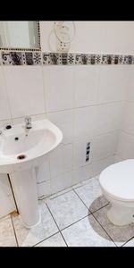 2 Bed Flat, Portland Road, SE25 - Photo 4