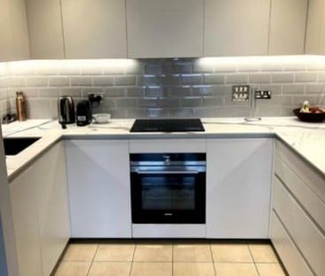 Room in a Shared Flat, Battersea Park Road, SW8 - Photo 4