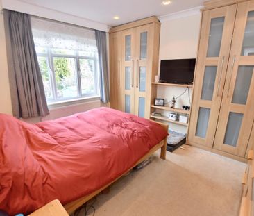 Broad Lane, Coventry -EXTENDED TRADITIONAL SEMI - LARGE GARDEN WITH... - Photo 4