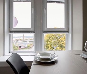 2 bedroom property to rent - Photo 3