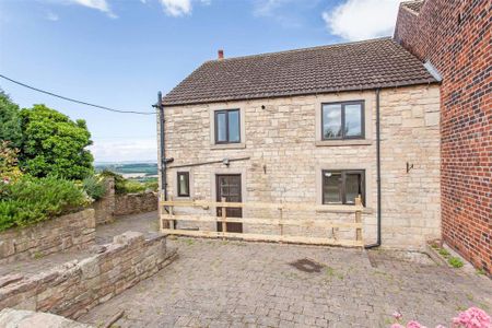 3 bedroom detached house to rent - Photo 2