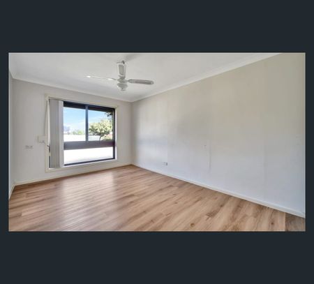 29 Lyndale Steet, Shailer Park, Qld 4128 - Photo 4