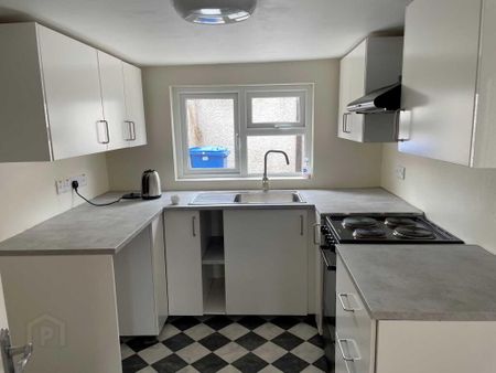 89 Circular Road, Larne, BT40 3AQ - Photo 5