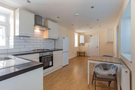 The Walk, Roath, CF24 - Photo 5