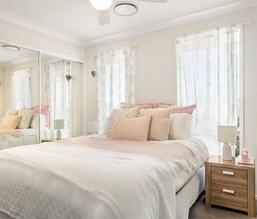 38 Ardennes Circuit, Gillieston Heights NSW 2321 - House For Rent |... - Photo 4