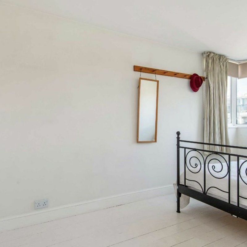 Churchill Gardens, Pimlico, SW1V - Photo 1