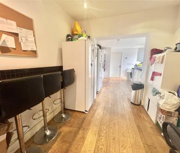 House share to rent - Photo 4