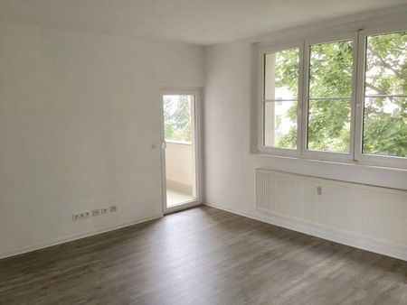 Schöner Wohnen: Günstige, individuelle 3-Zimmer-Wohnung! - Foto 2